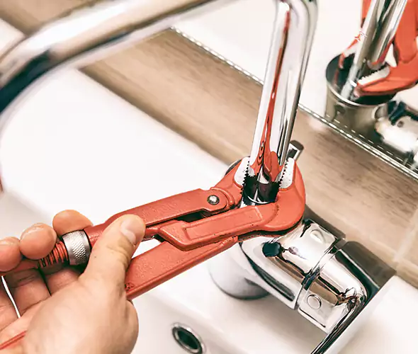 Expert Leak Repair in Phoenix, AZ: Schedule Reliable Leak Repair Services With Us.