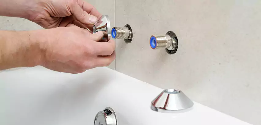 Changing Bathtub Faucet in Phoenix